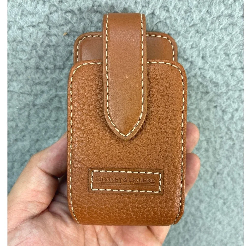 Dooney & Bourke Pebbled Cell Phone Holster Pouch Case Womens OS Brown Vintage